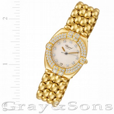 Chopard 8226 Gstaad Quartz Female 18k yellow gold