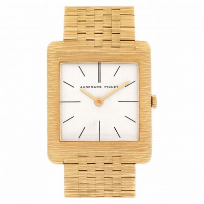 Audemars Piguet 21350 Classic Manual Female 18k yellow gold