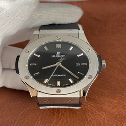 Hublot Men Classic Fusion 45 511.NX.1171.RX