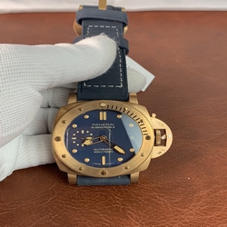 Panerai Men Luminor PAM01305