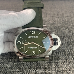 Panerai Men Luminor Watch 8 Days GMT PAM00233