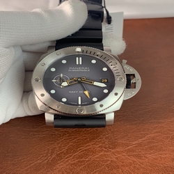 Panerai Men Luminor PAM01323