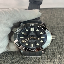 Omega Men Speedmaster 210.92.44.20.01.001