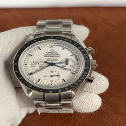 Omega Men Speedmaster Snoopy Award 311.32.42.30.04.003