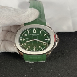 Patek Philippe Men Aquanaut 5168G