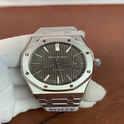 Audemars Piguet Men Royal Oak 15400ST.OO.1220ST.04
