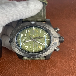Breitling Men Avenger GMT 45 Night Mission V323952A1L1X1