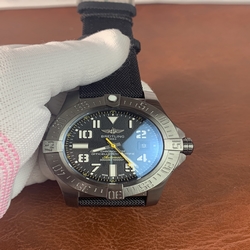 Breitling Men Super Avenger Chronograph 45 A17331101B1W1