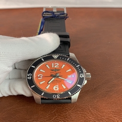 Breitling Men Superocean A17366D71O1S1