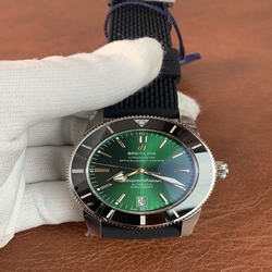 Breitling Men Superocean AB2010121L1S1