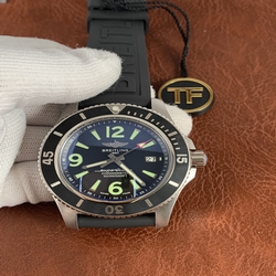 Breitling Mens Superocean II A17392D7/BD68
