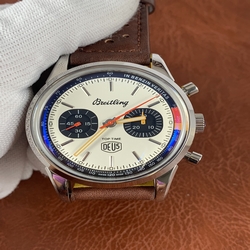 Breitling Men Deus A233101A1A1X1