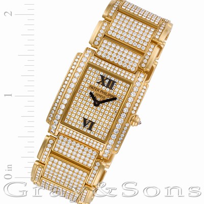 Patek Philippe 4910/50 Twenty 4 Quartz Female 18k yellow gold