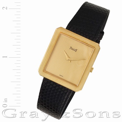 Piaget 9154  Manual Male 18k yellow gold