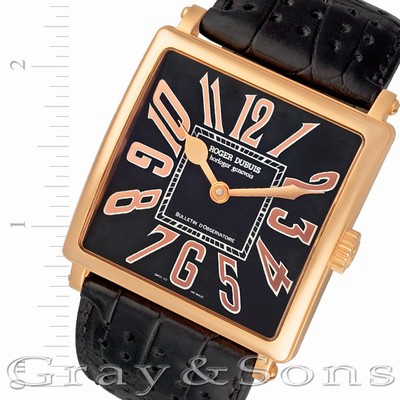 Roger Dubuis 12/28 Golden Square Automatic Male 18k yellow gold