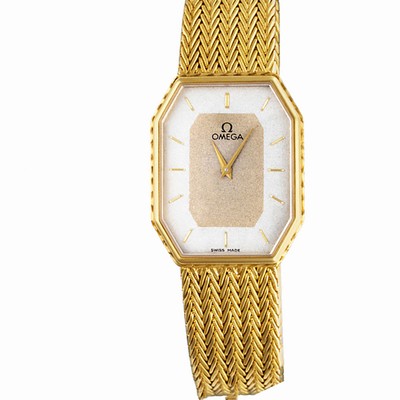 Omega Omega 4244 Classic Quartz Male 18k yellow gold
