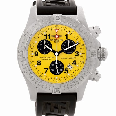 Breitling E-73360 Avenger Quartz Male Titanium