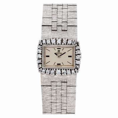 Omega A32117 Cocktail Manual Female 18k yellow gold