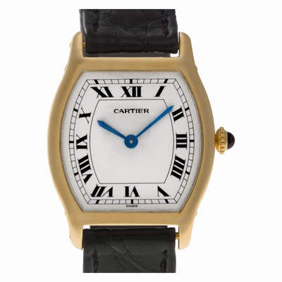 Cartier n/a Tonneau Manual Female 18k yellow gold