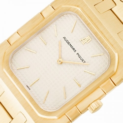 Audemars Piguet Rectangular Royal Oak Quartz Male 18k yellow gold