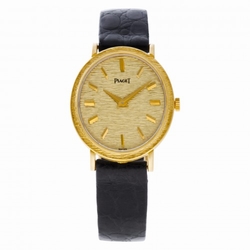 Piaget 9821 Oval Manual Female 18k yellow gold
