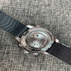 Omega Men Speedmaster 210.30.44.51.01.001