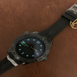 Omega Men Seamaster Diver Green 300m