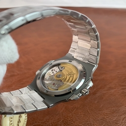 Patek Philippe Men / unisex Nautilus 5711-1A-014