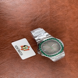Patek Philippe Men 5711