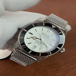 Breitling Men Superocean Heritage II AB2010121B1S1