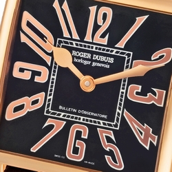 Roger Dubuis 12/28 Golden Square Automatic Male 18k yellow gold